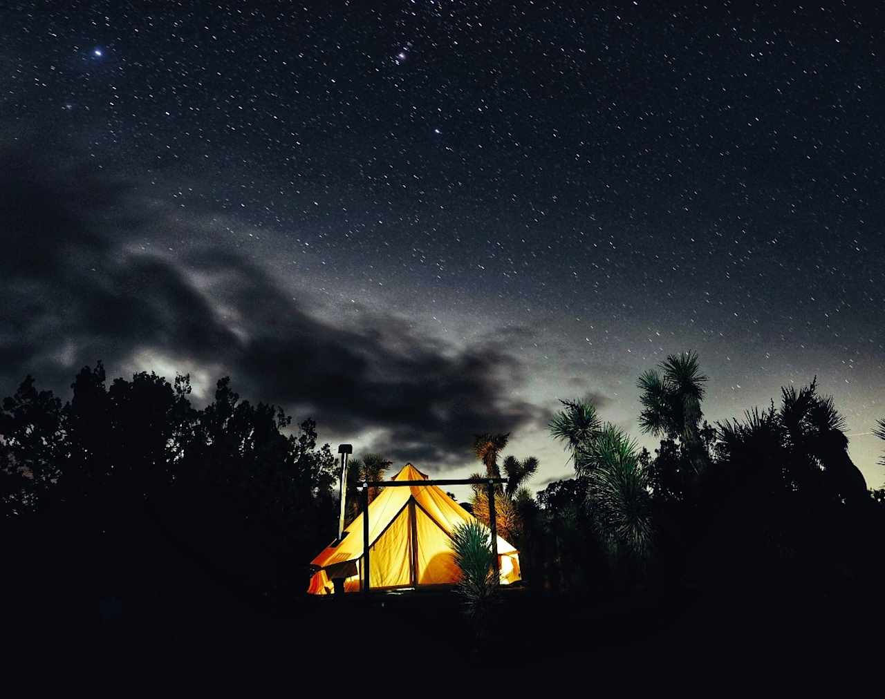 Large 16 Foot Glamping Bell Tent 