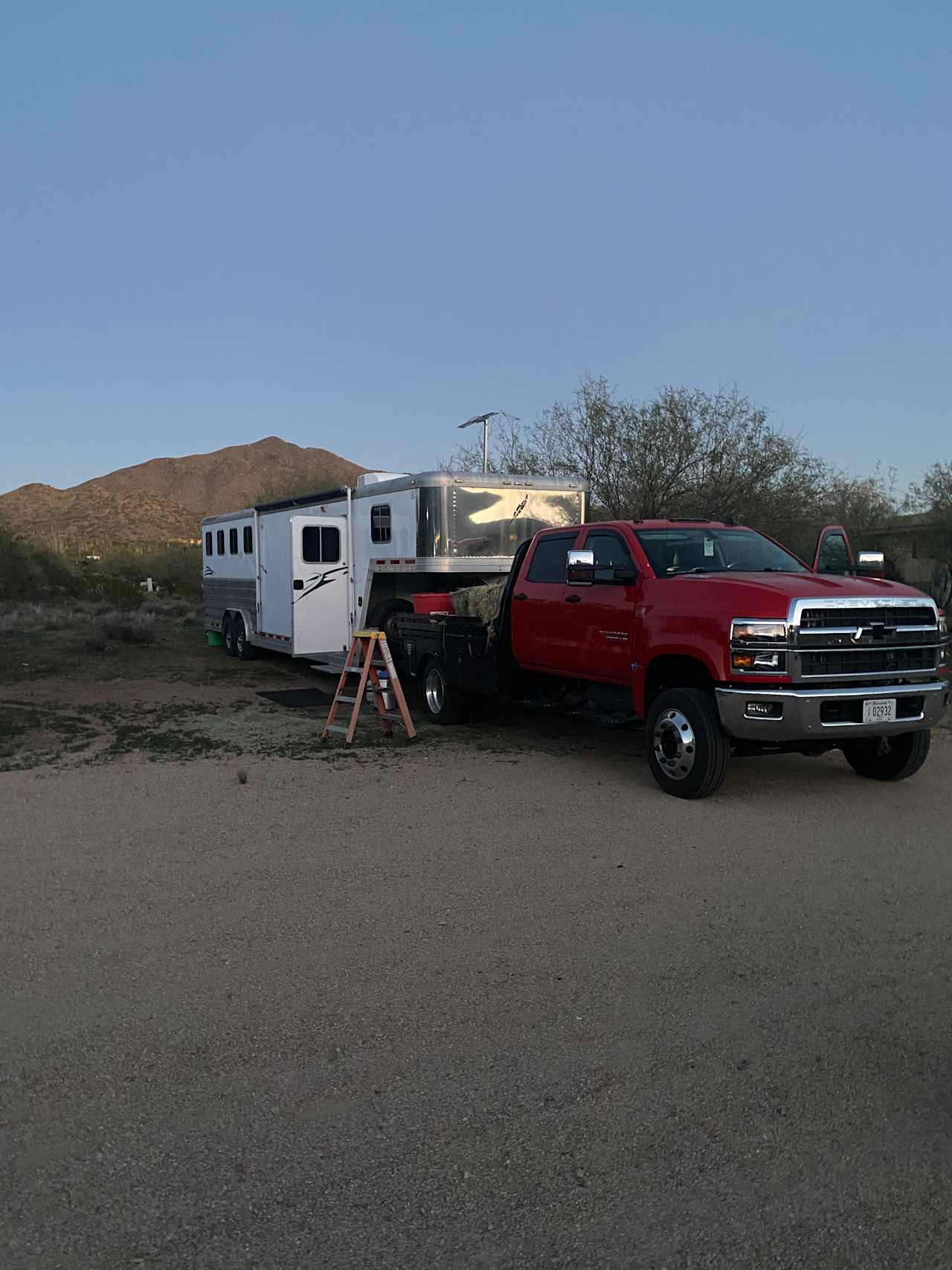 Ample space to park & maneuver your rig