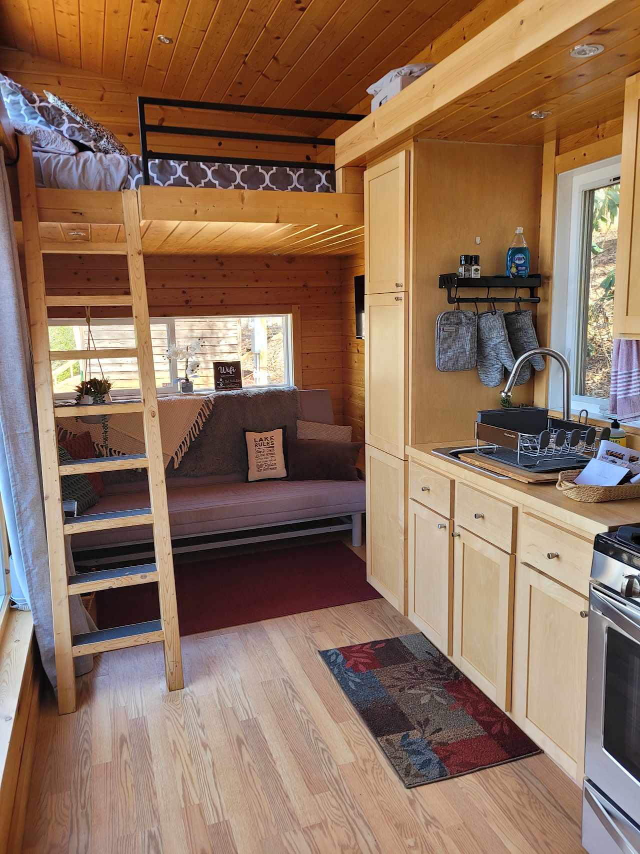 Red Bird Ridge Lakefront Tiny House