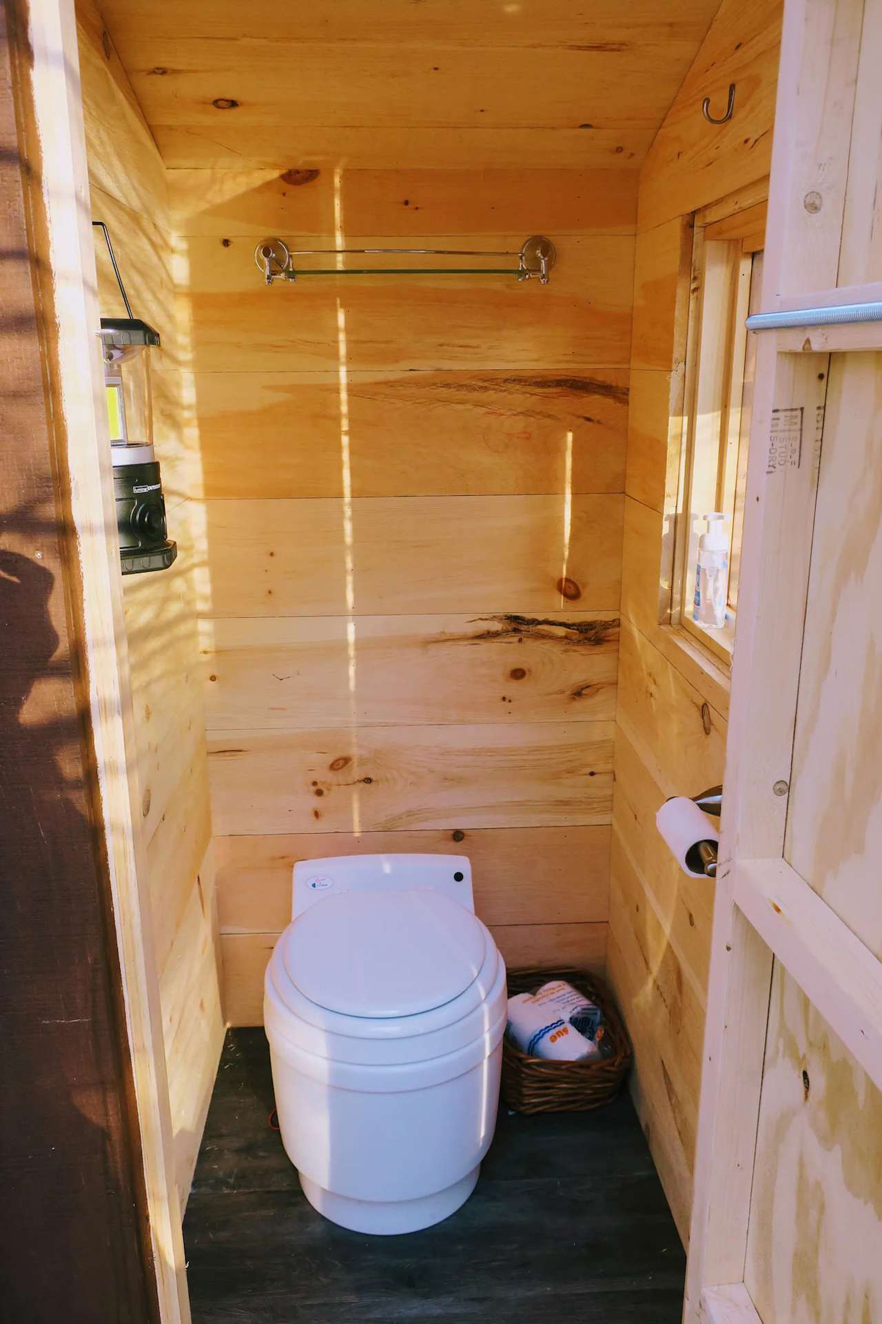 Waterfront Woodsy Glamping