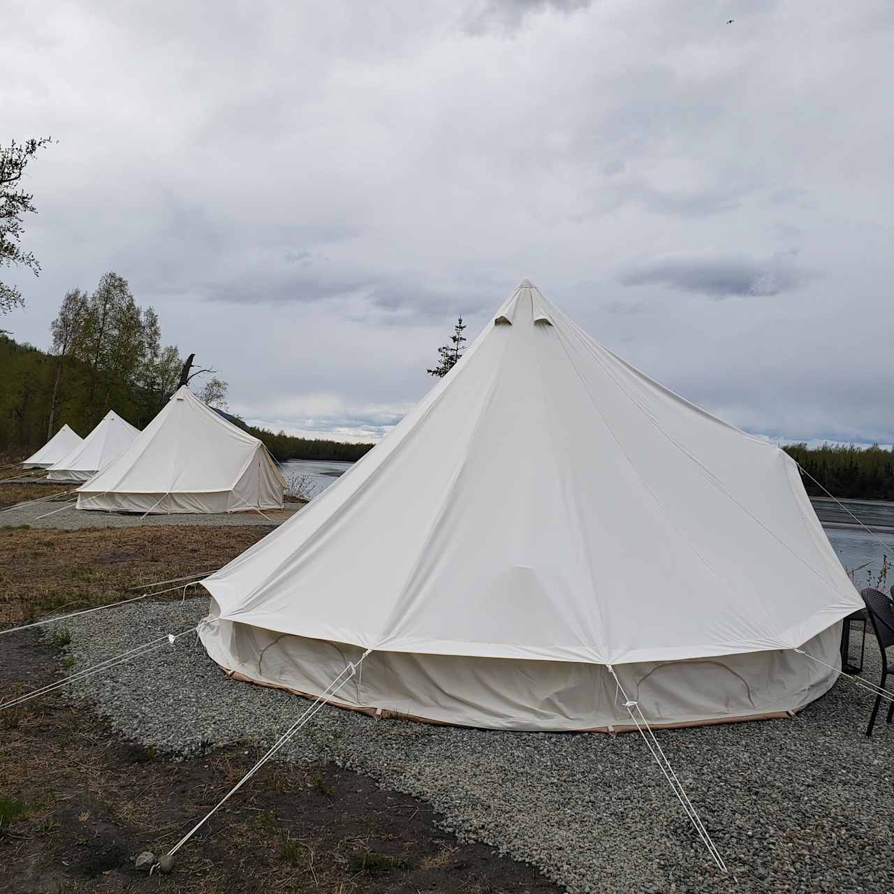 Lulu's Glamping on the Knik River