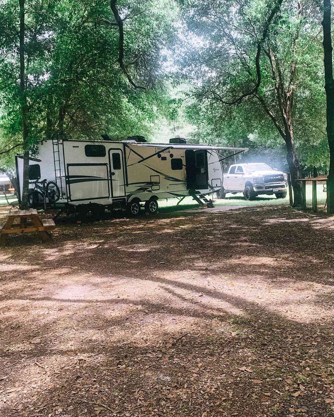 Spacious Oak Hammock