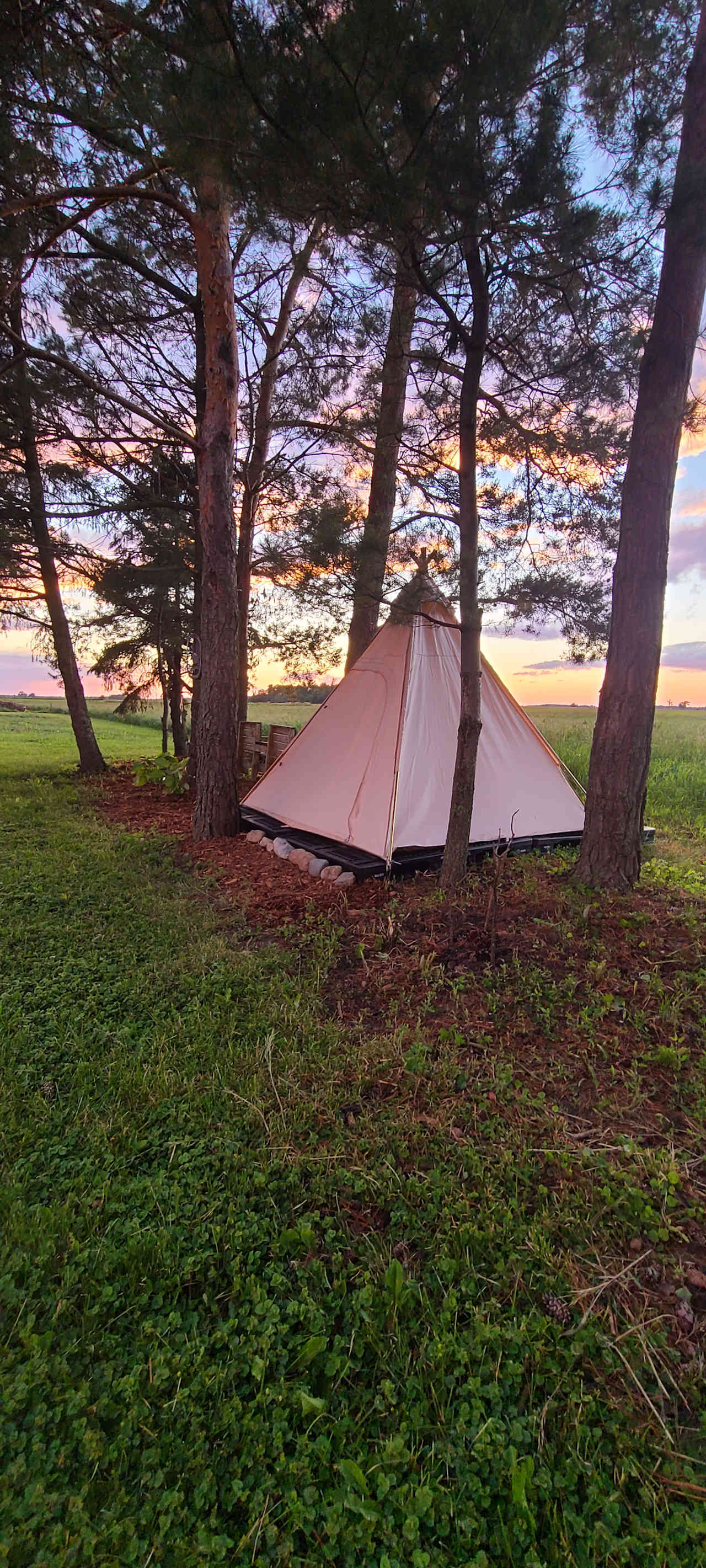 Crossroads Country Cabins & Camping