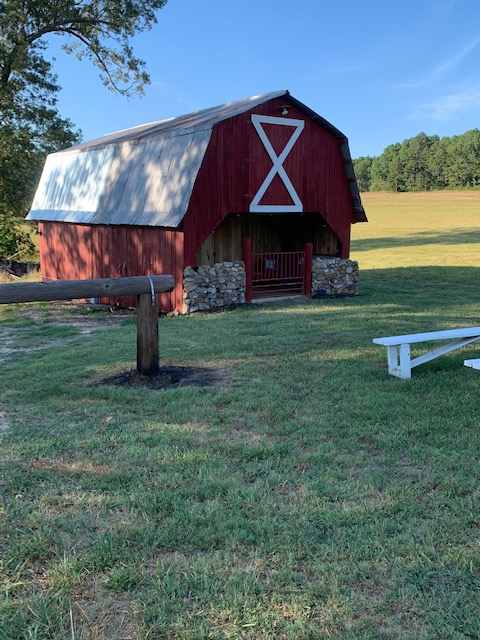 The Little Red Barn - the small venue with a BIG heart. 