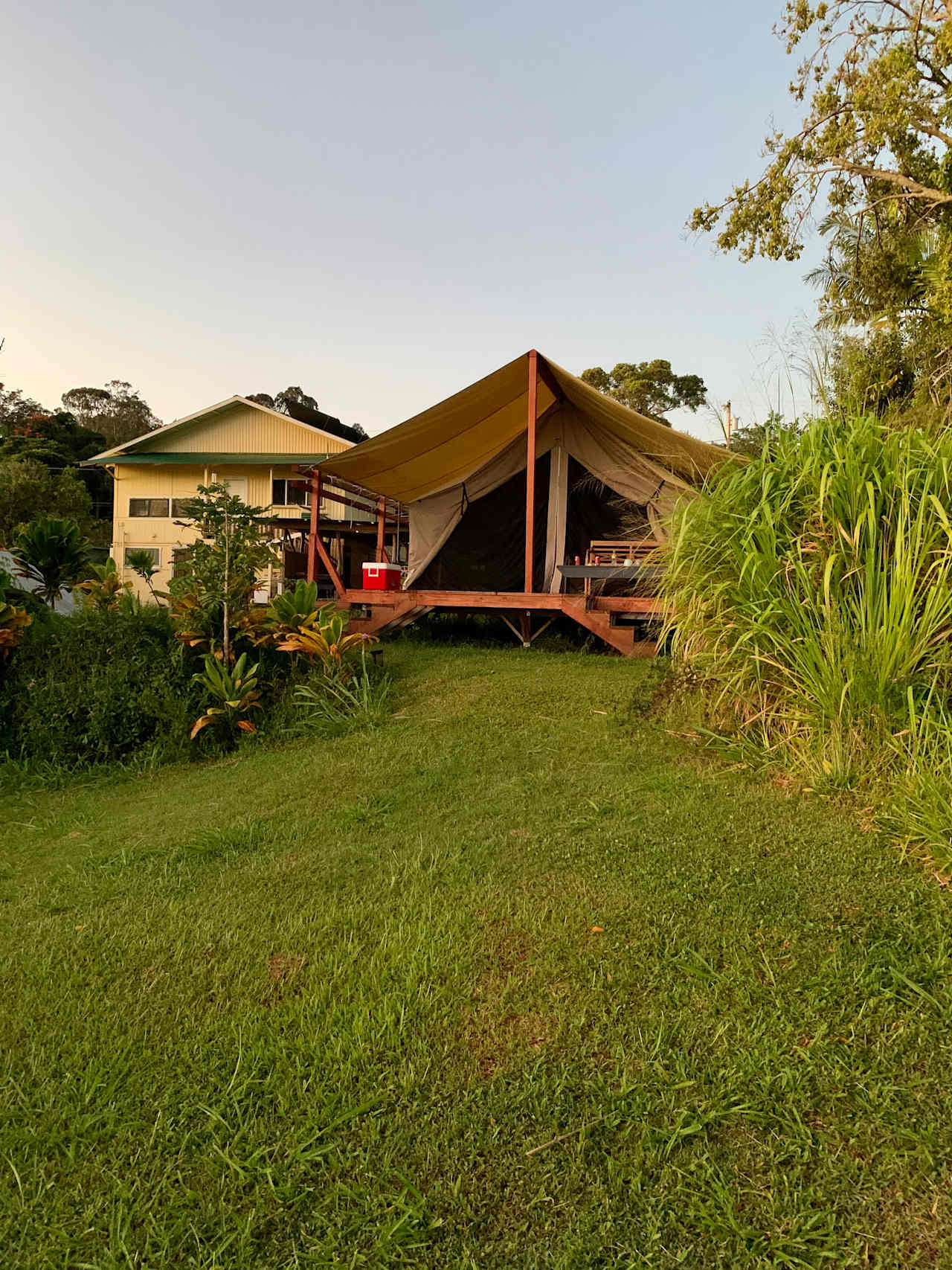 Waipi'o Lodge