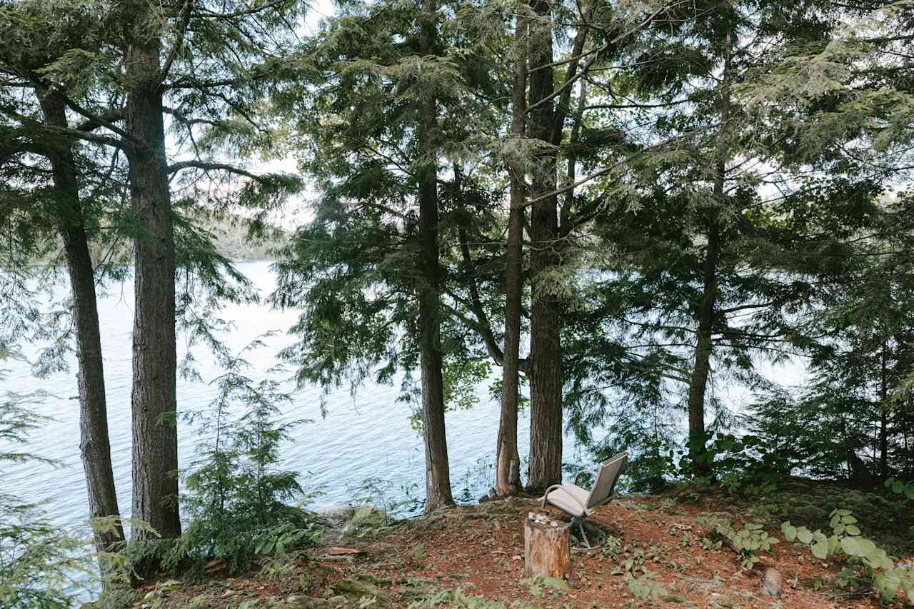 Nice private spot by the lake