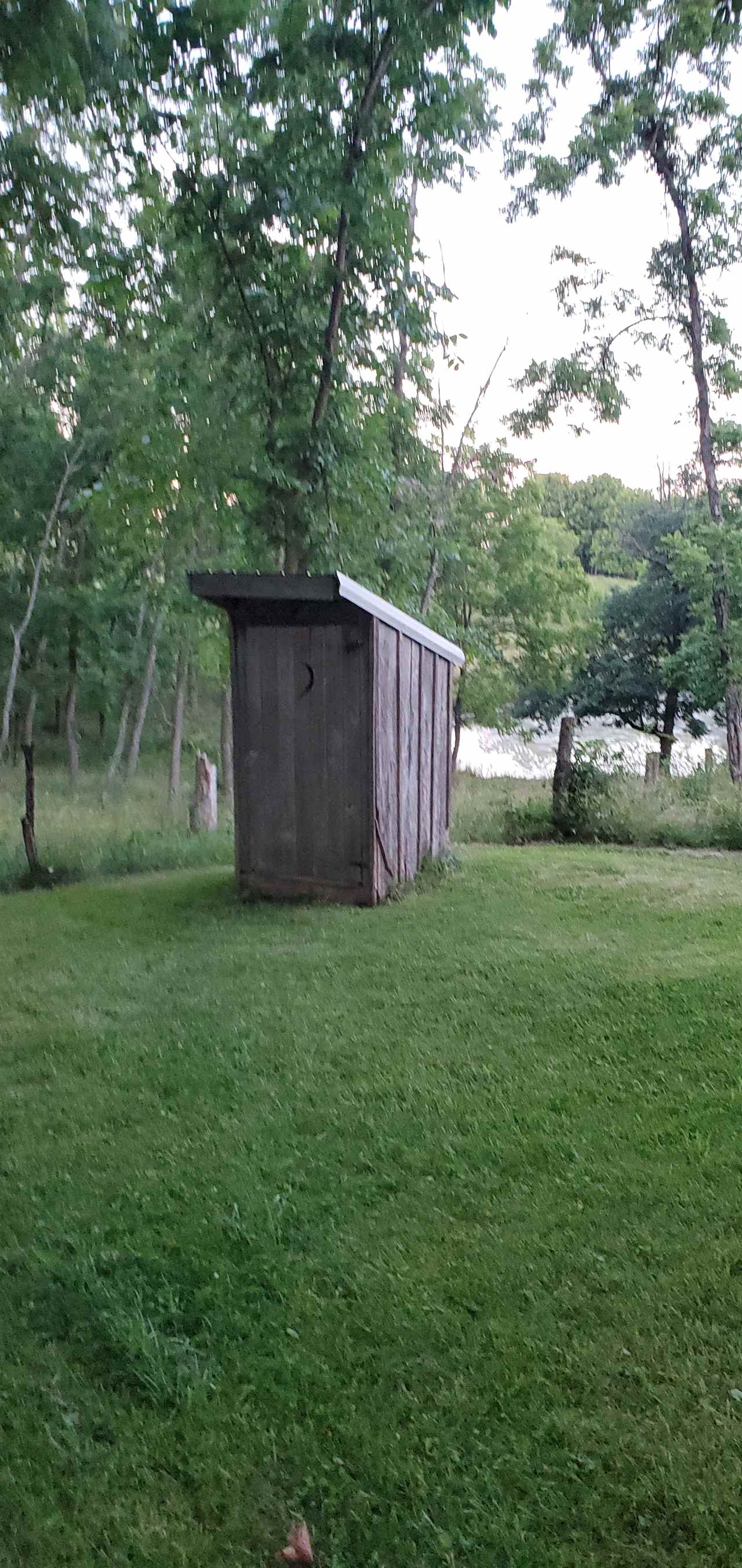 RusticAppalachian Cabin on BeefFarm