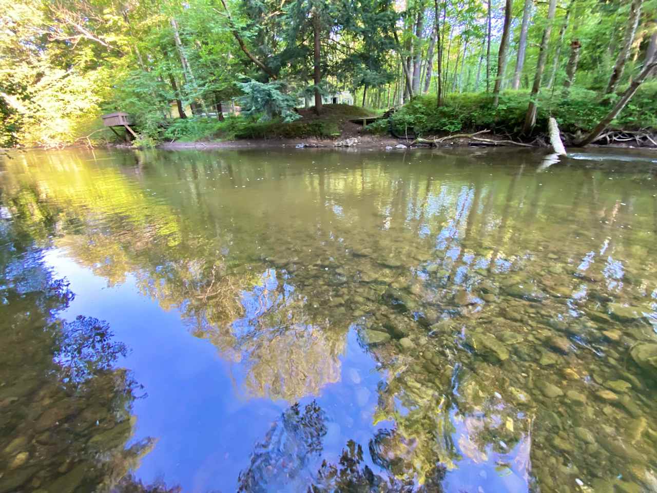 Brookhollow Riverfront Campsite