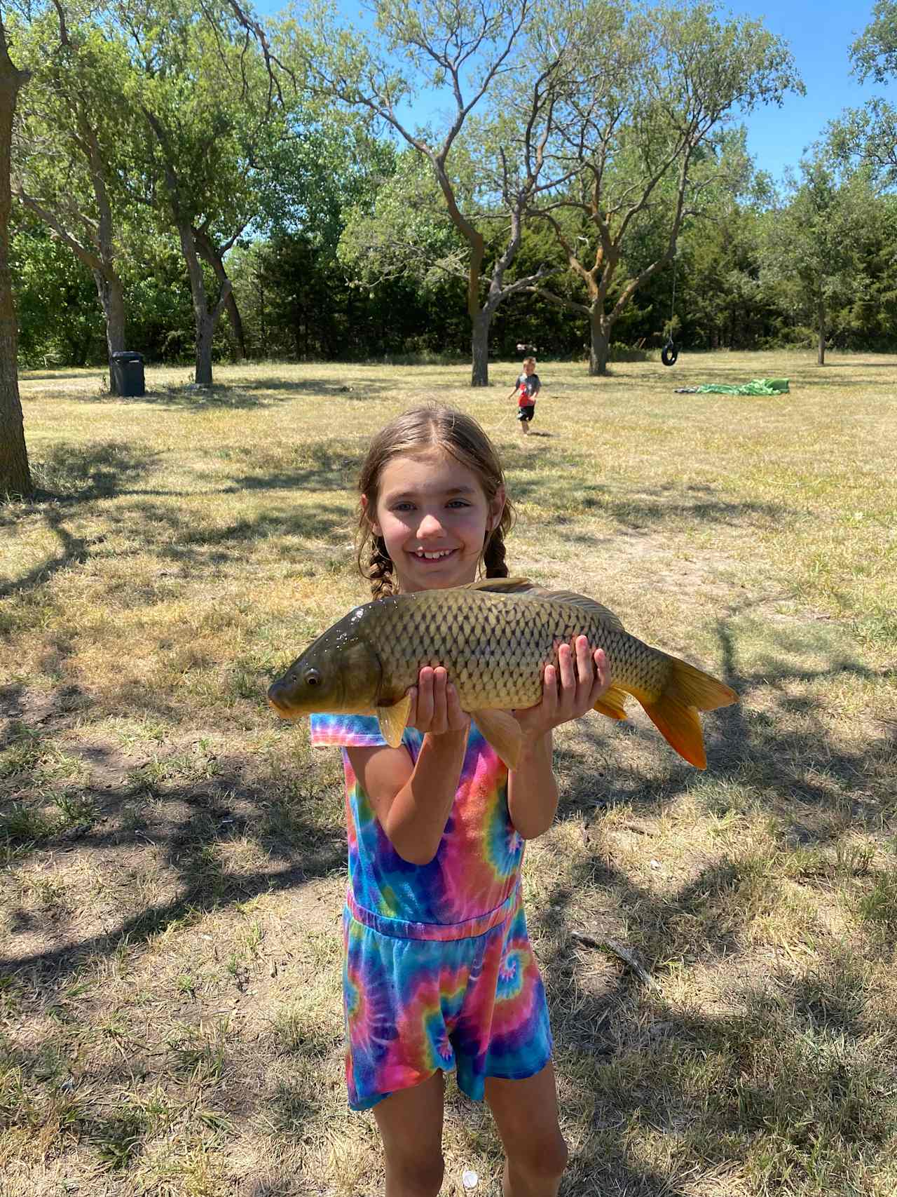 She pulled this out of the river with her hands 😎