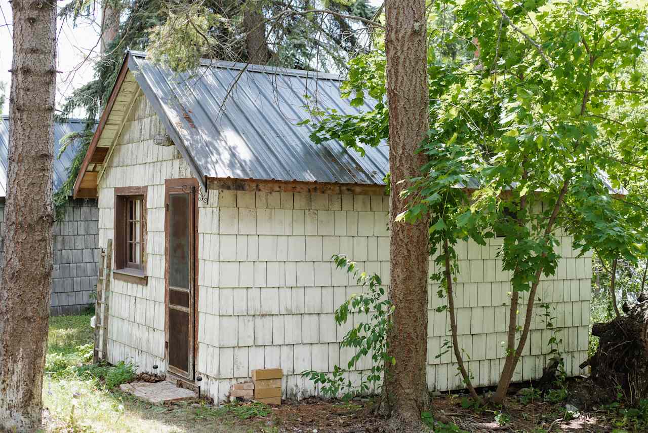 Cabins on Montana's Ocean