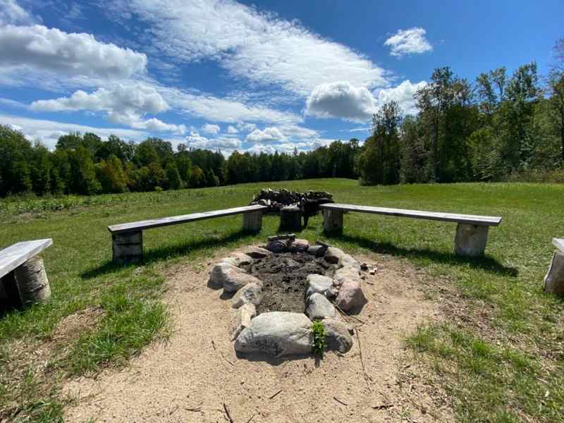 Key hole communal fire pit.