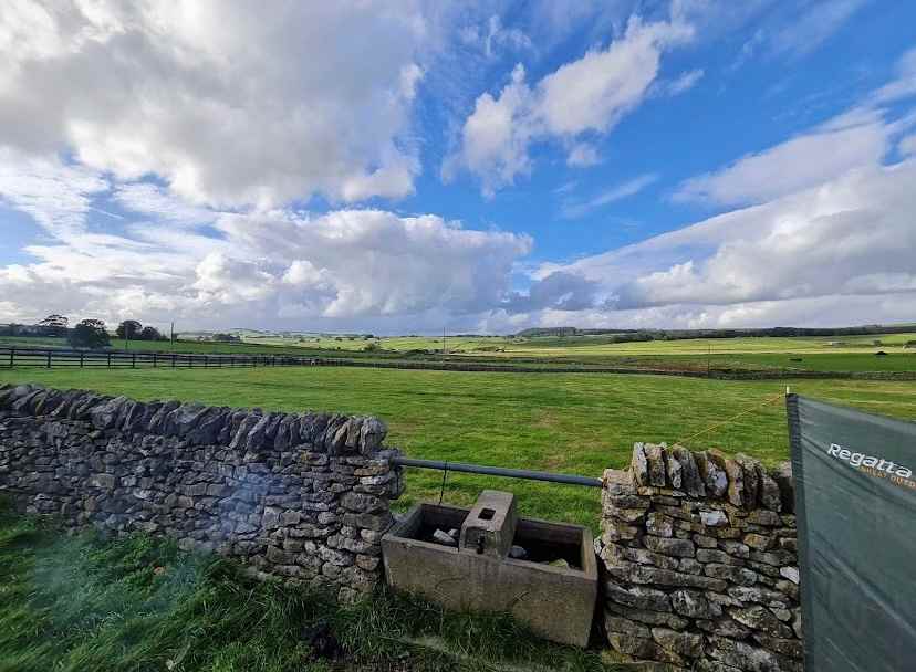 White House Farm Campsite, Wardlow