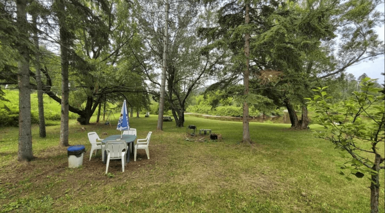 Cabin near Pine River