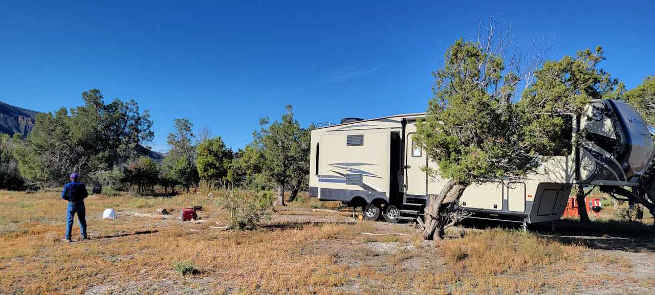 Dry RV site w/ Views of Mesa Verde