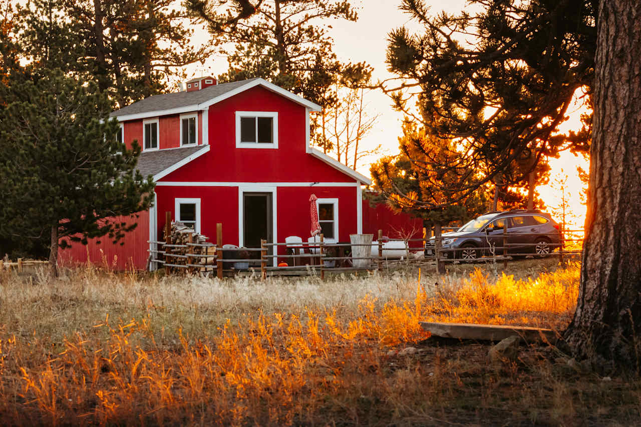 Sweet little red barn