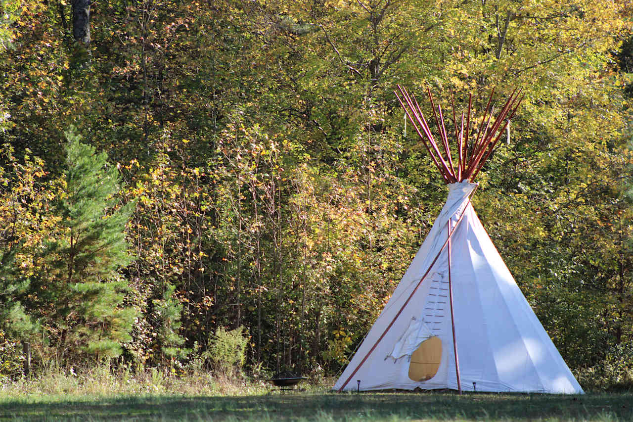 Bear Creek Tee-Pee Retreat