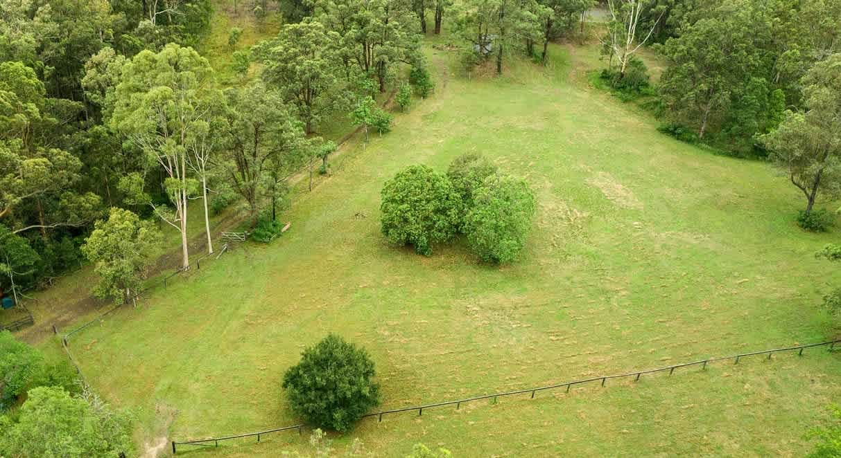 Camping area. Or more flat areas above if wanting more prevacy. 