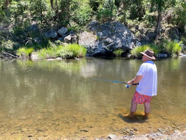 China Wall River fishing