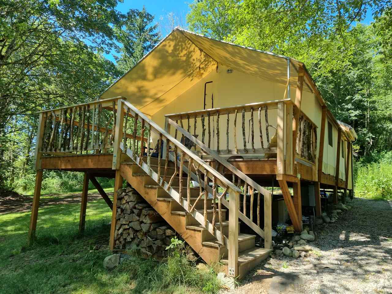 Front of cabin with front deck seating area