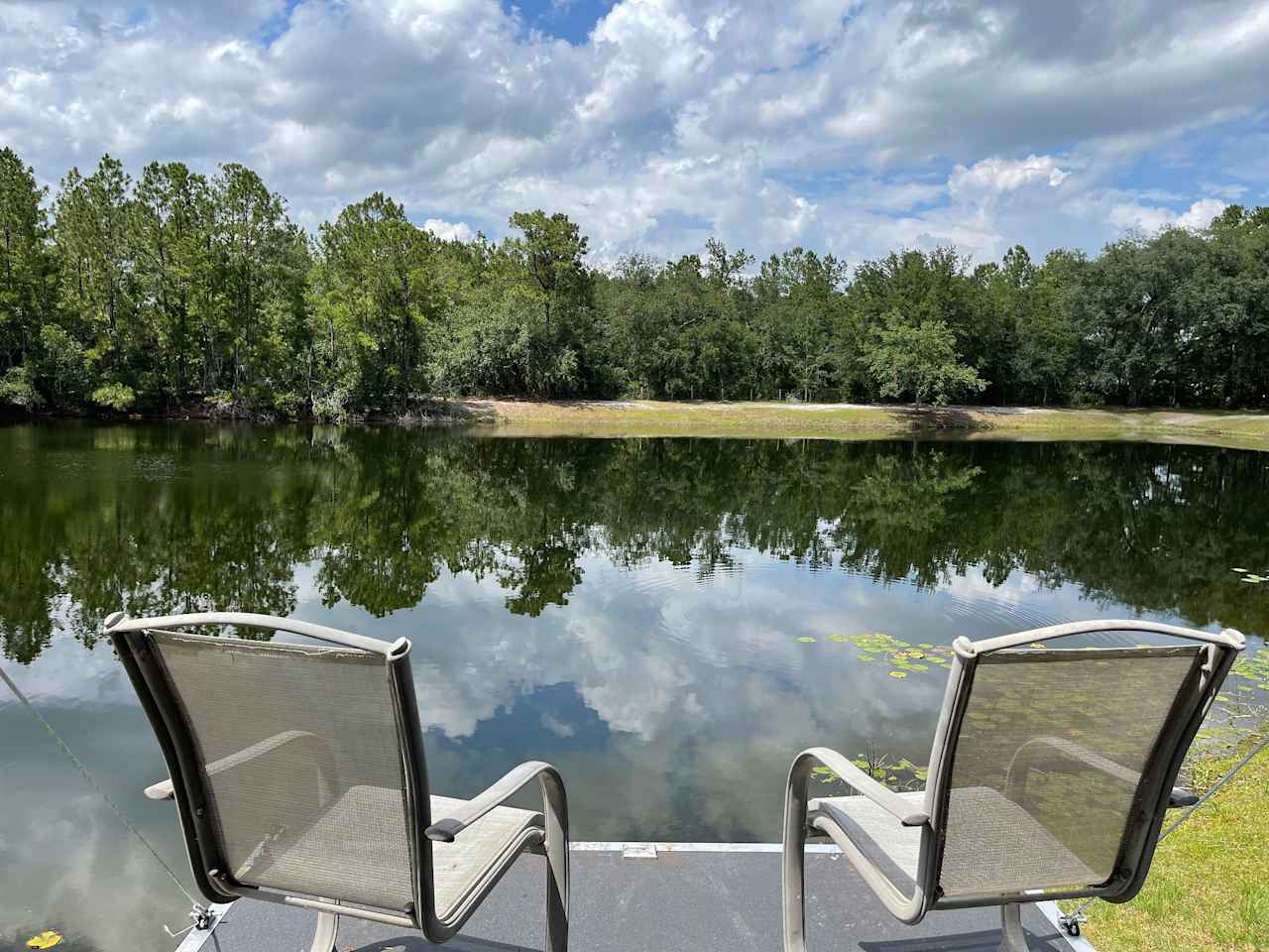 Vineyard Lake Getaway