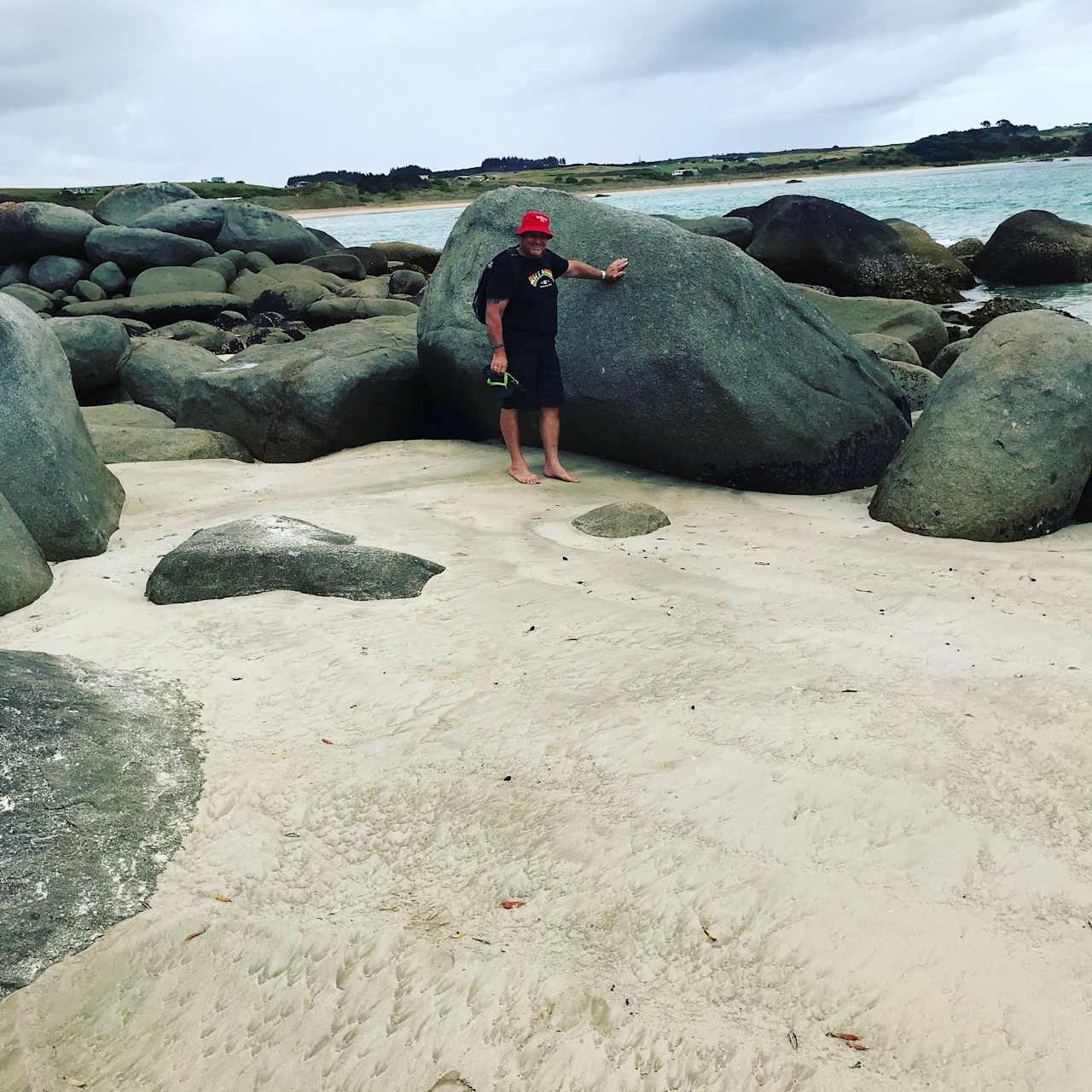 Exploring the boulders at Waikato Bay, next to Maitai Bay. Leave only your footprints.