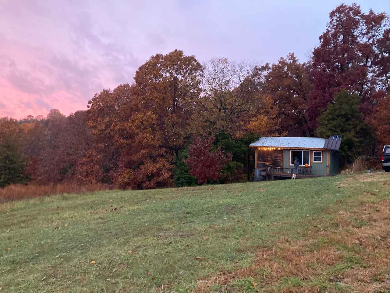 MoonRise Cabin-Farm w/ Trails