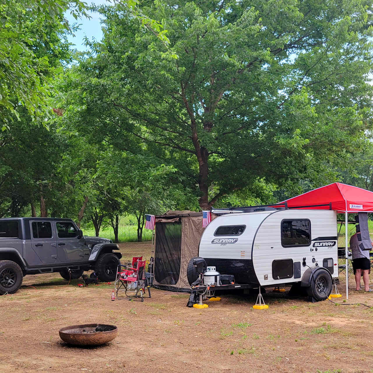 Creekside Brazos Rock Camp & Kayak