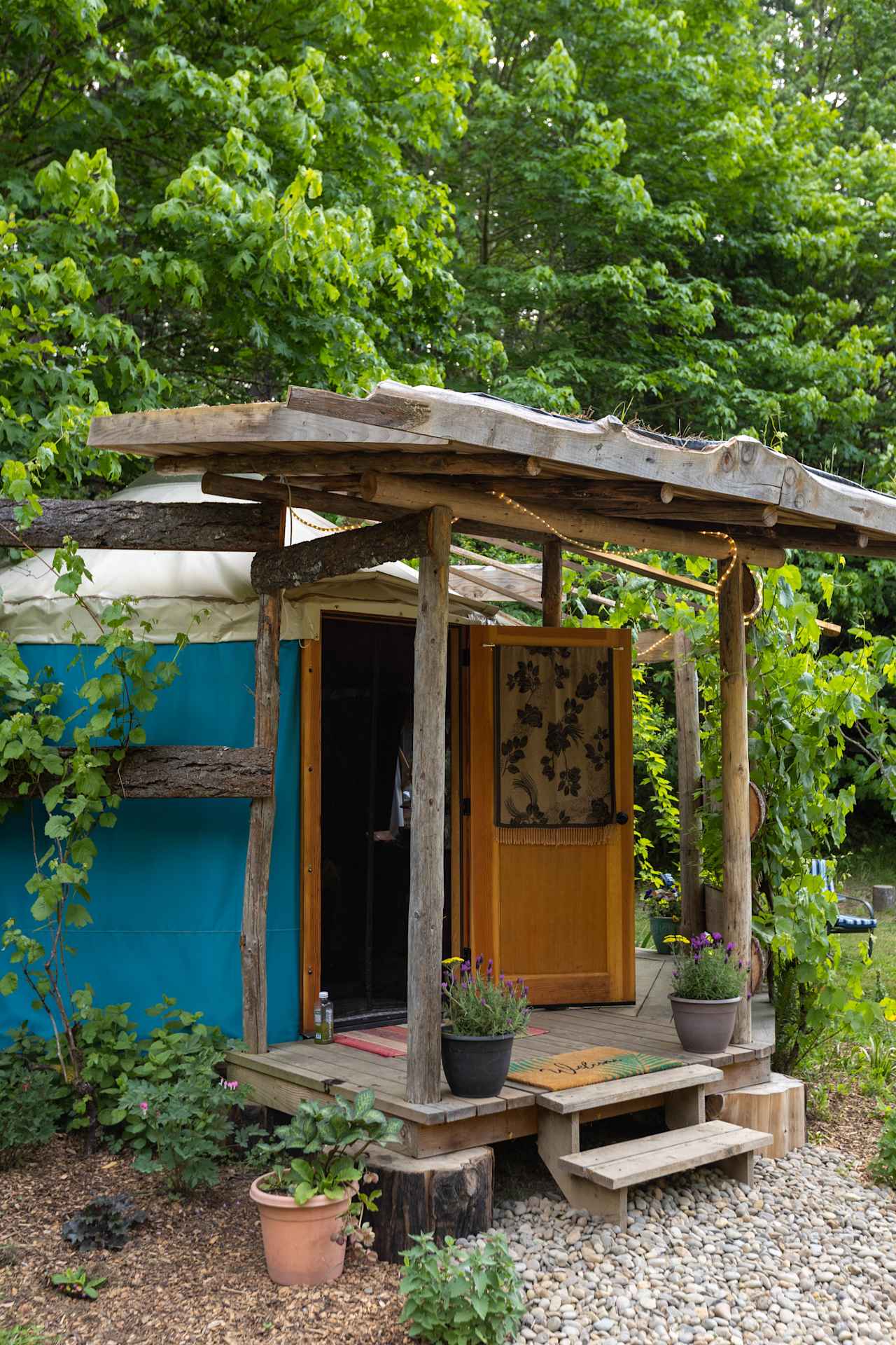 Peaceful, Natural Building Oasis