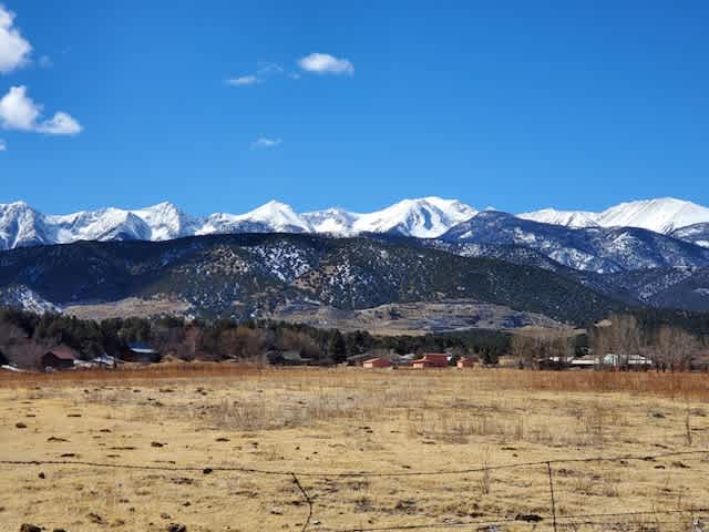 and, just across the highway are Sangre de Cristo mountains - with 4 "fourteeners" (mountain hikes over 14 feet in elevation).