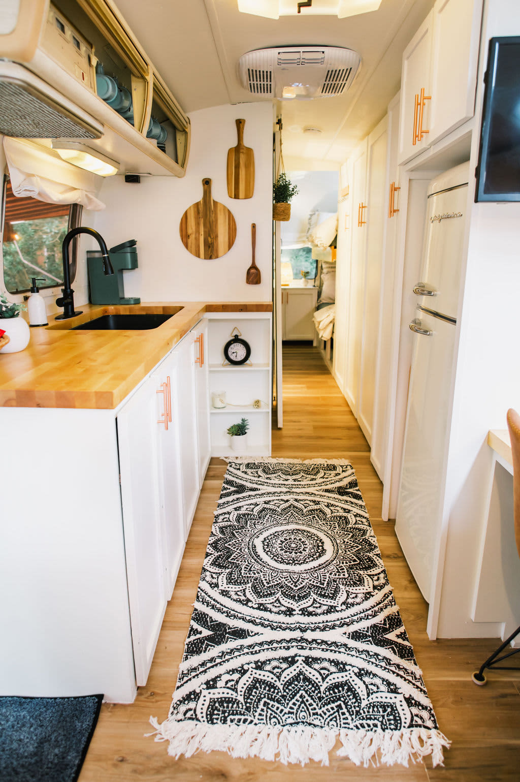 Airstream from the table. 