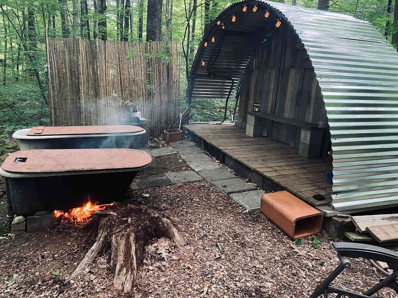 Woodland's Edge Glamping & Hot Tubs