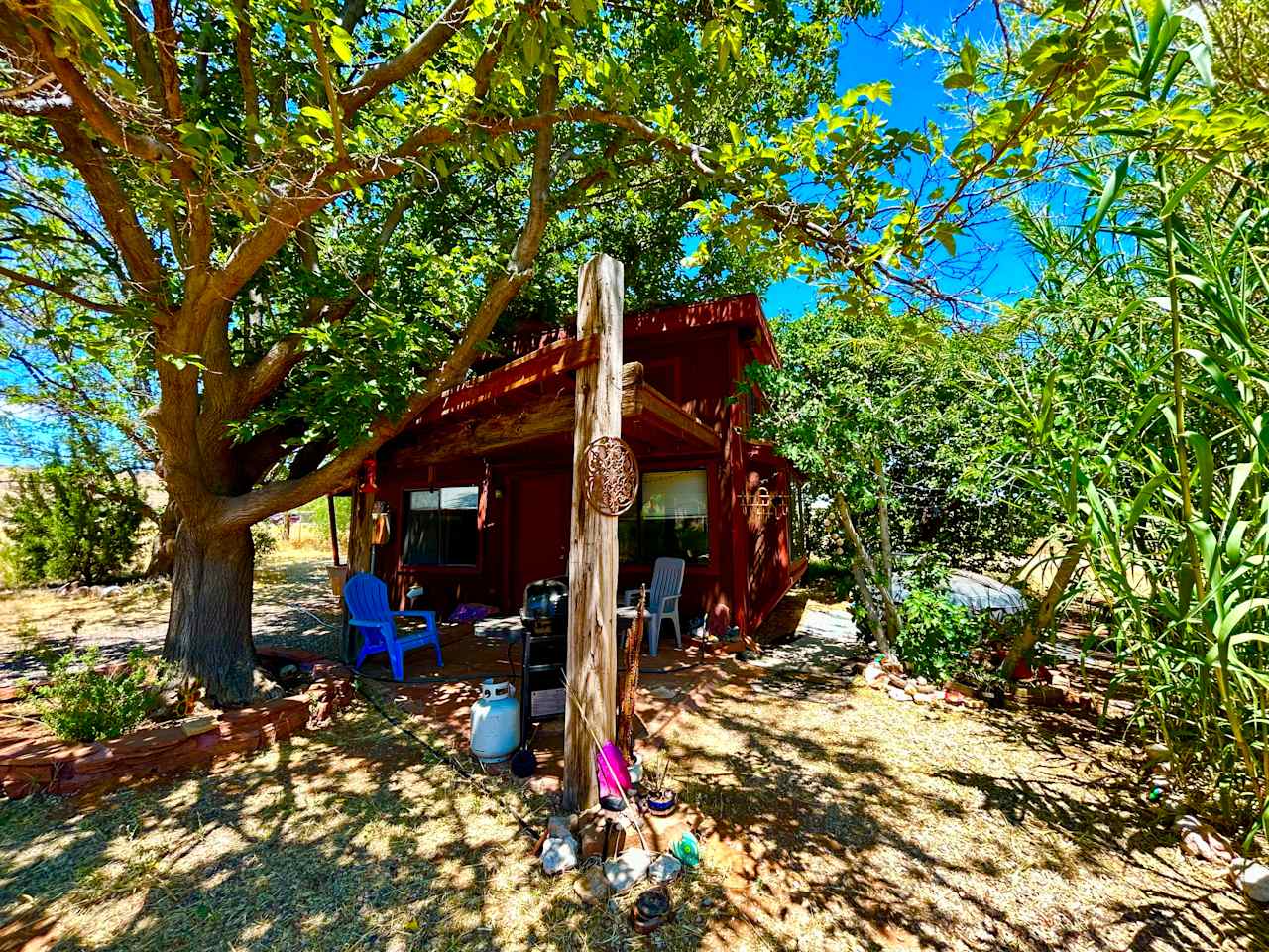 Crystal Loft Cabin with Upper Tree house/Balcony