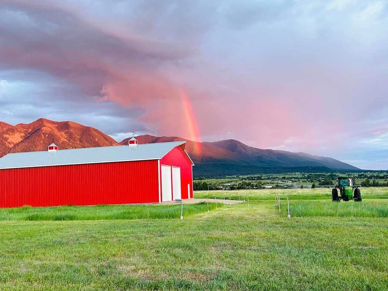 Red Barn on Jocko