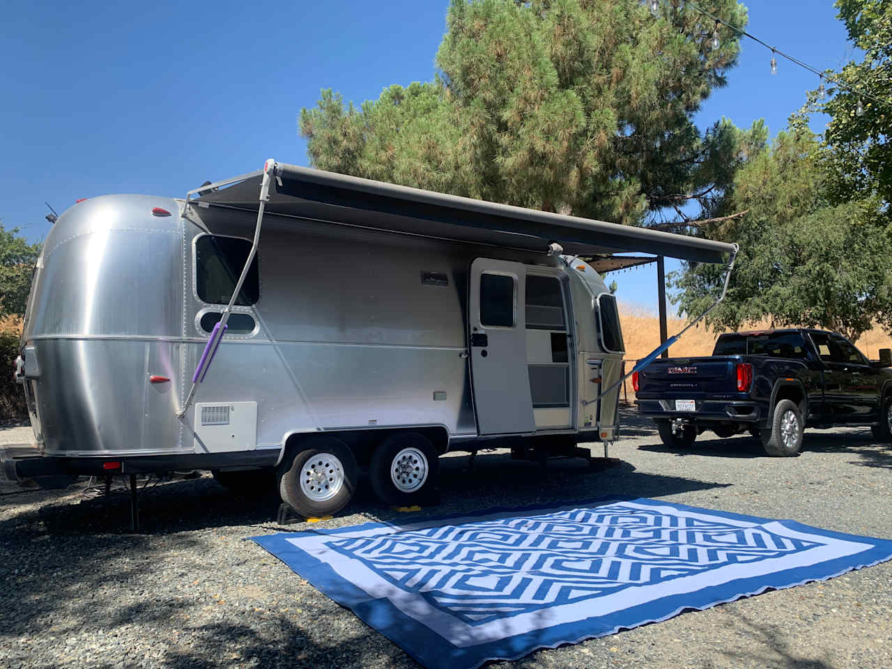 Lucky Dog Ranch with Pickleball