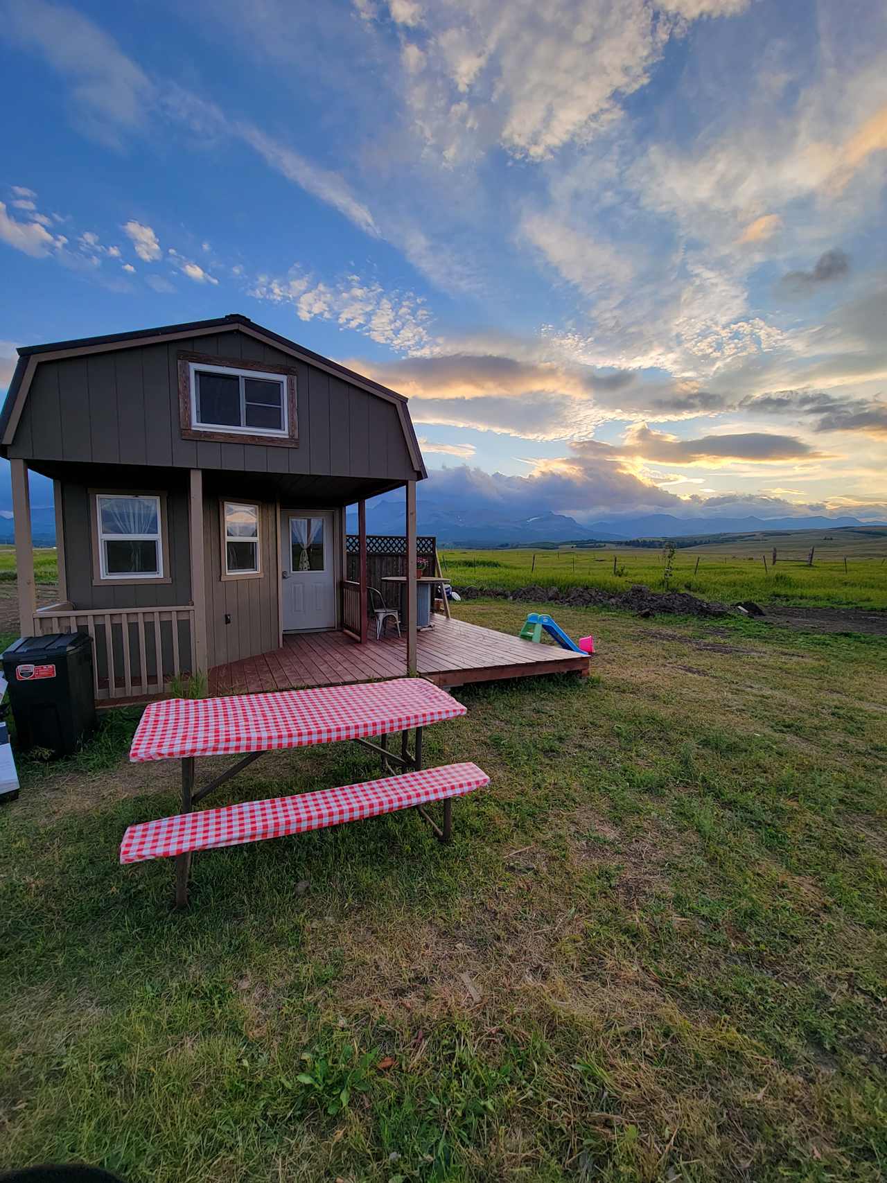 Rising Wolf Johnson Ranch RV Cabins