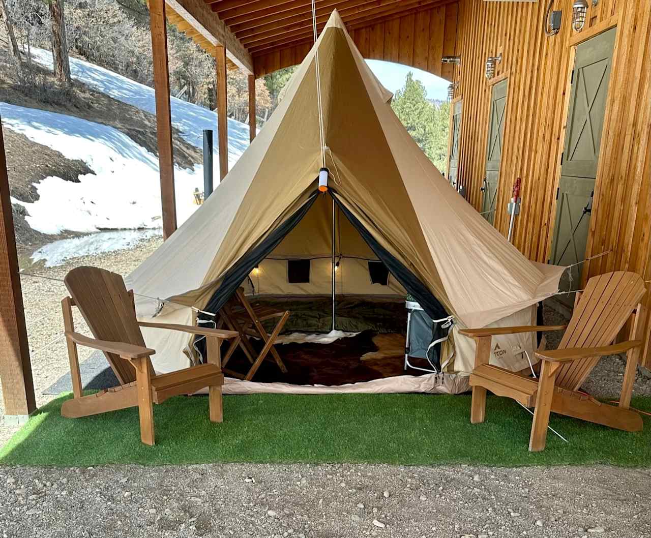 Navajo Peak Lodge Tent Glamping