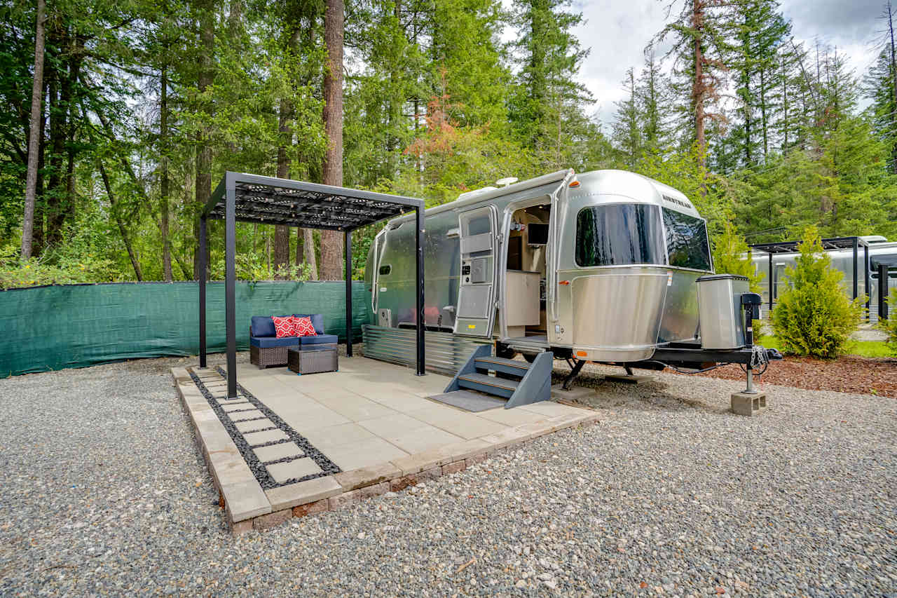 Airstream Glamping 1