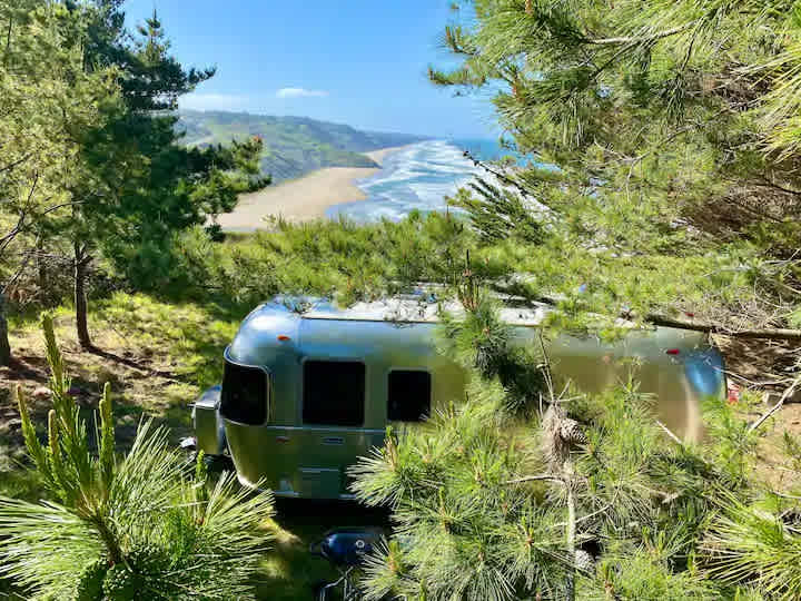 Tunitas Beach Overlook - Airstream