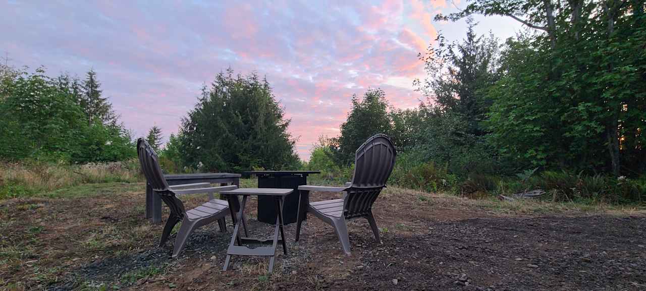 A beautiful sunset in the evening and the propane firepit (during burn bans) awaits your company.