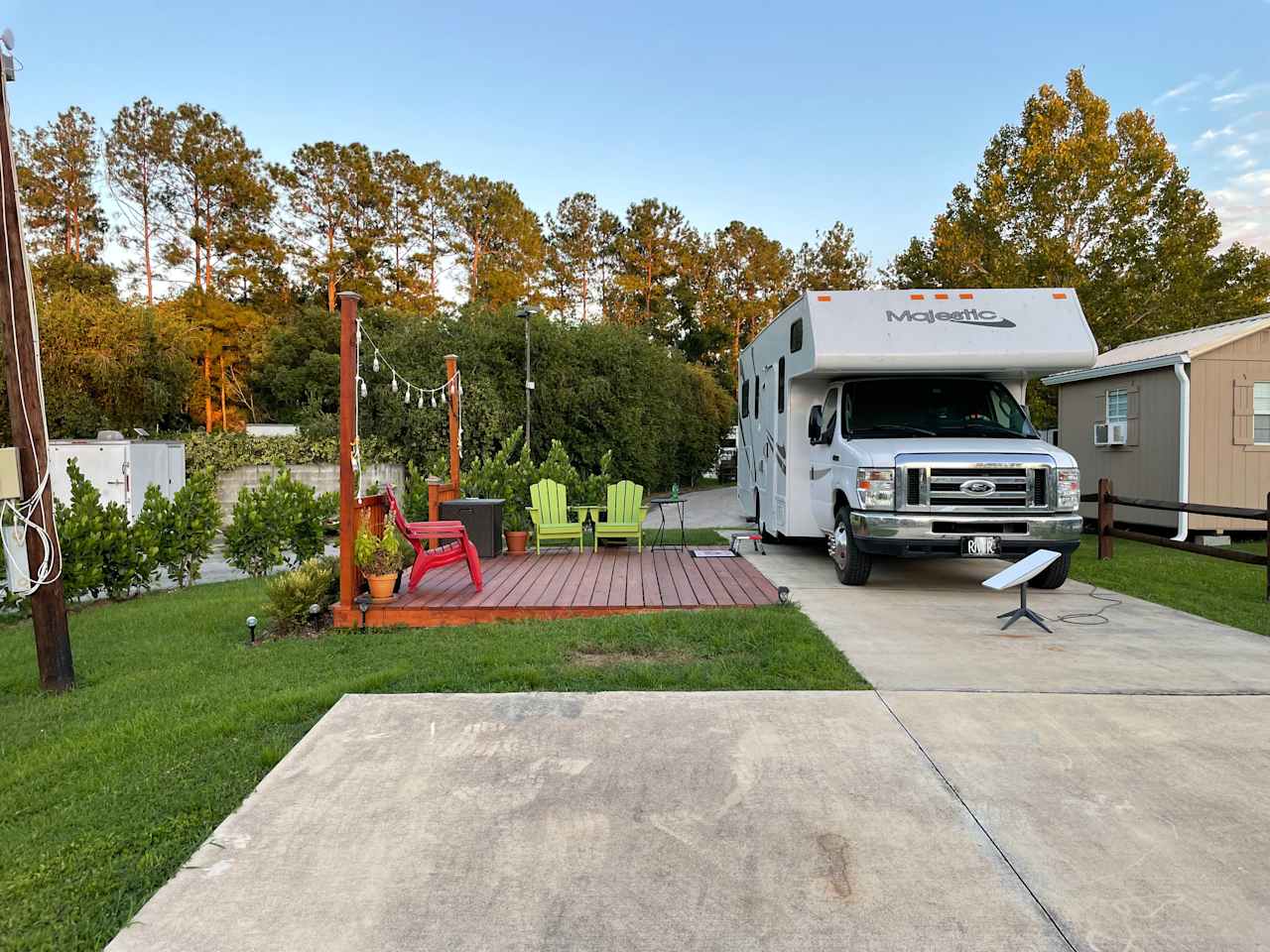 J & T Hideaway / Silver Springs, FL