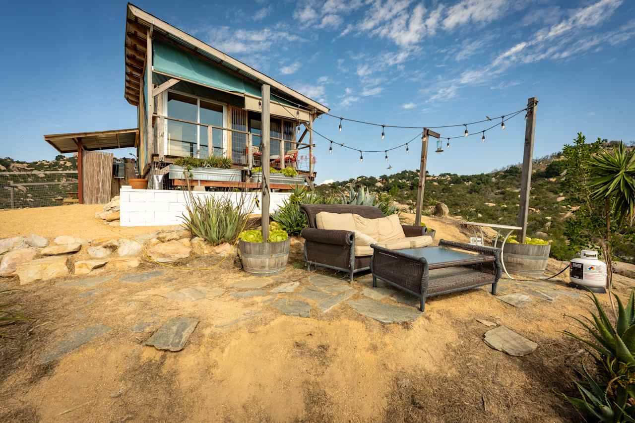 Great sitting area with a propane fire pit.