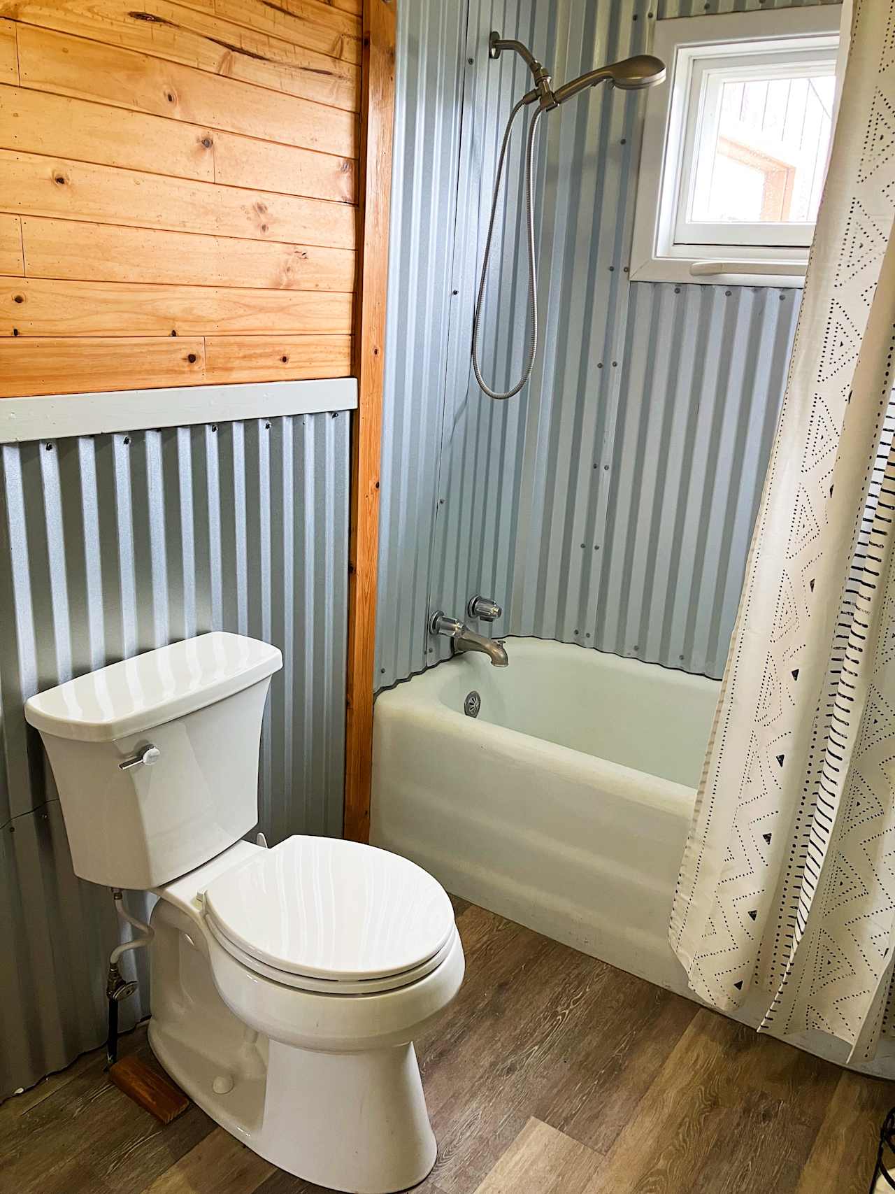 Toilet with tub/shower