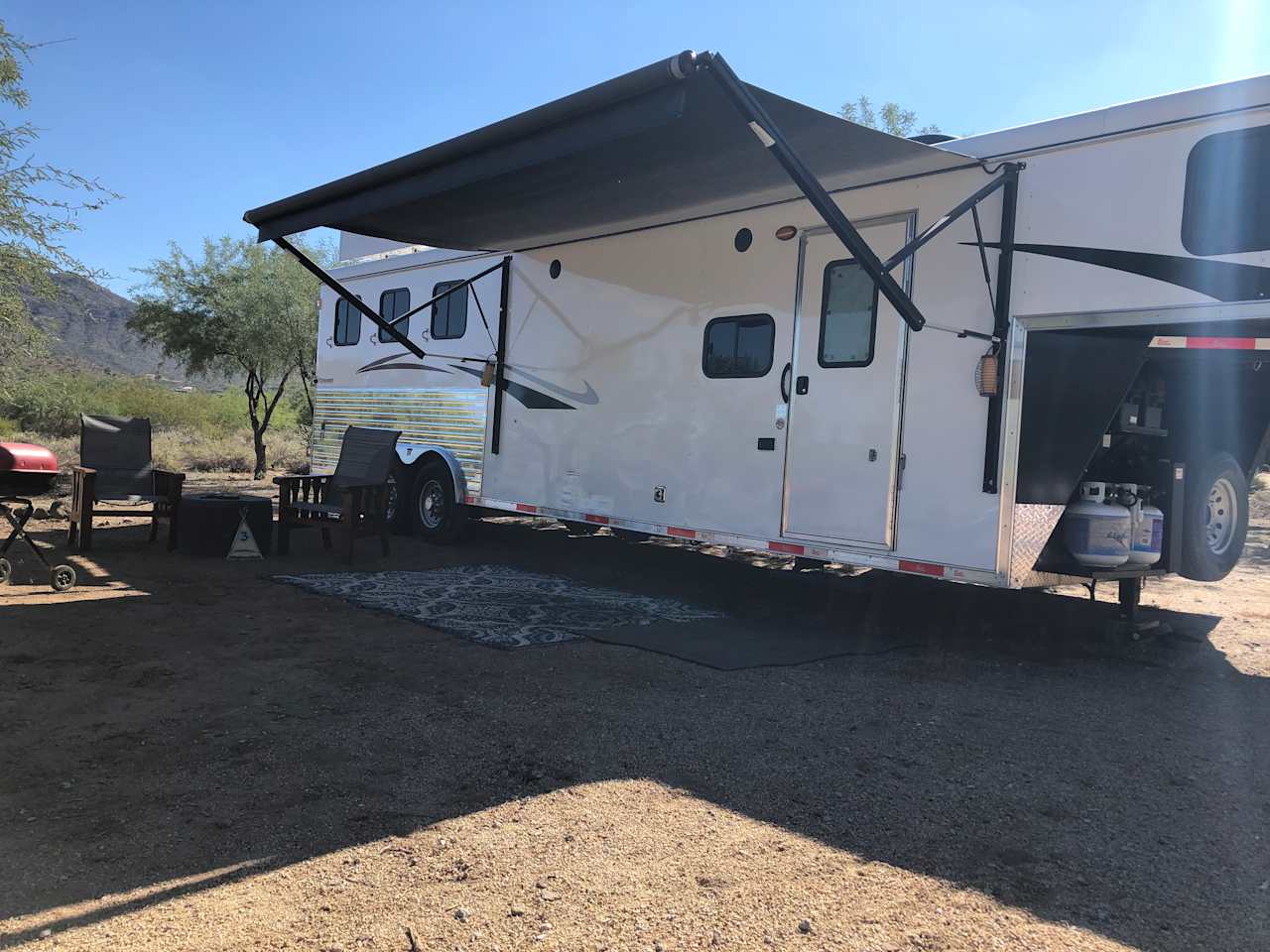 Cave Creek Quiet Homestead