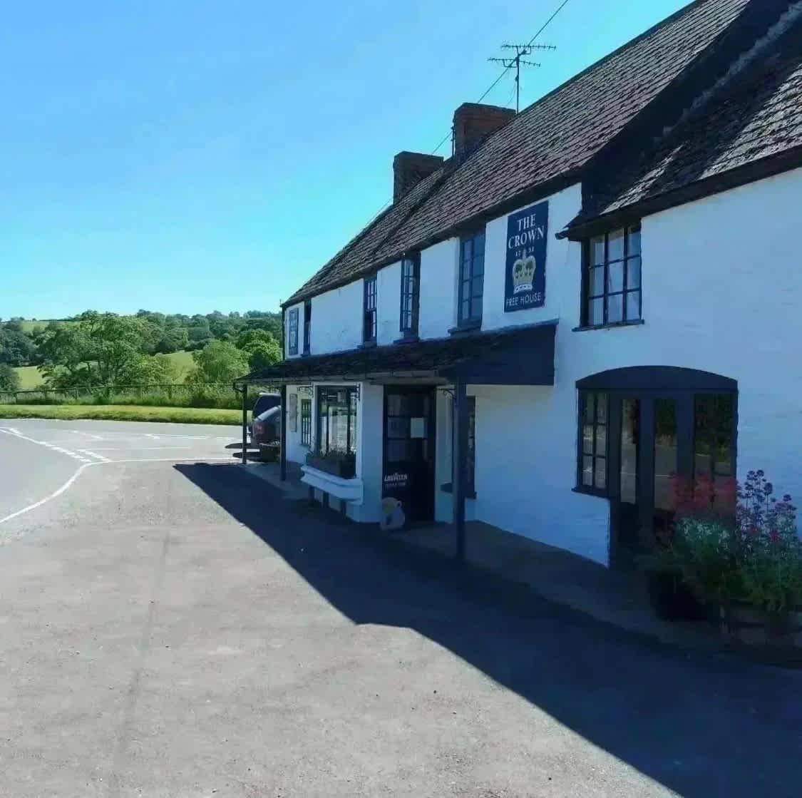 Local pub 5 minutes walk from site. 