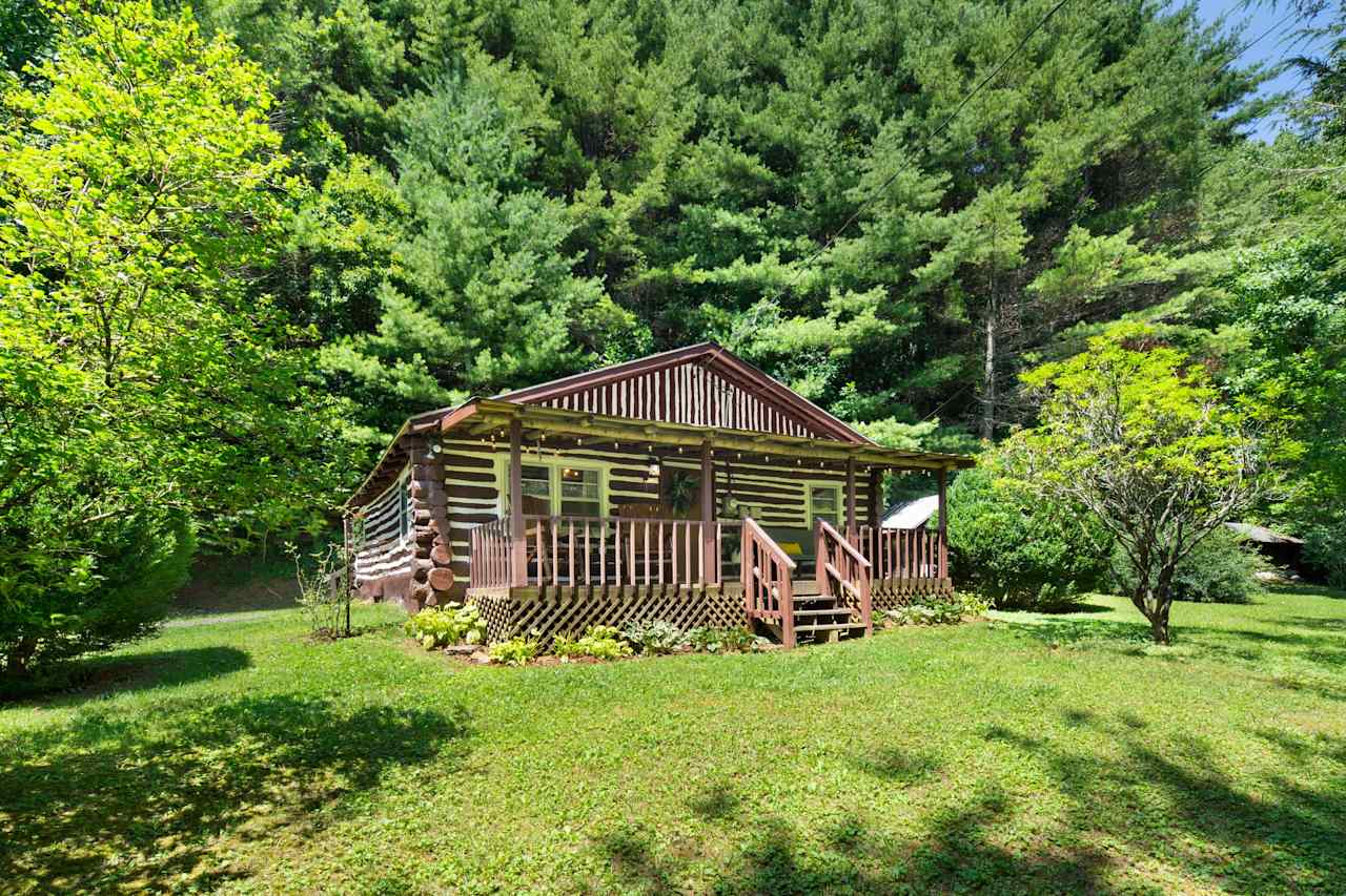 Misty Pines Log Cabin