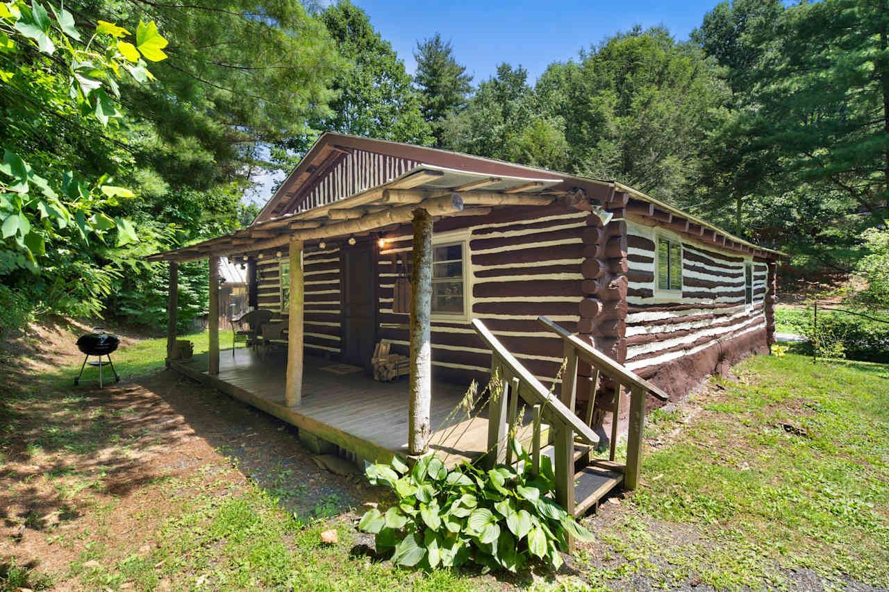 Misty Pines Log Cabin