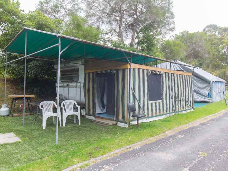 Wonboyn Cabins & Caravan Park