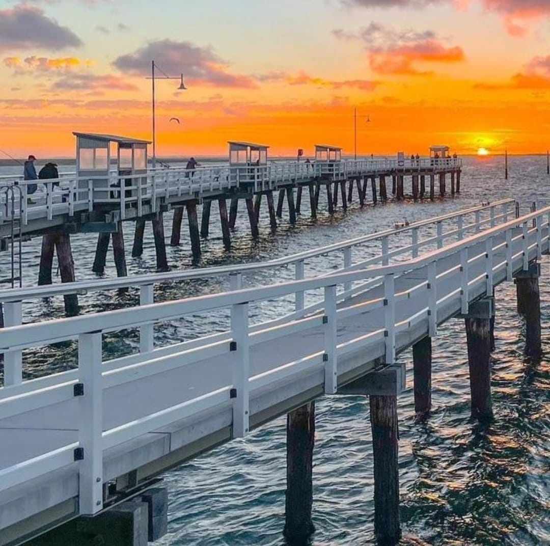 Long Jetty Foreshore Caravan Park