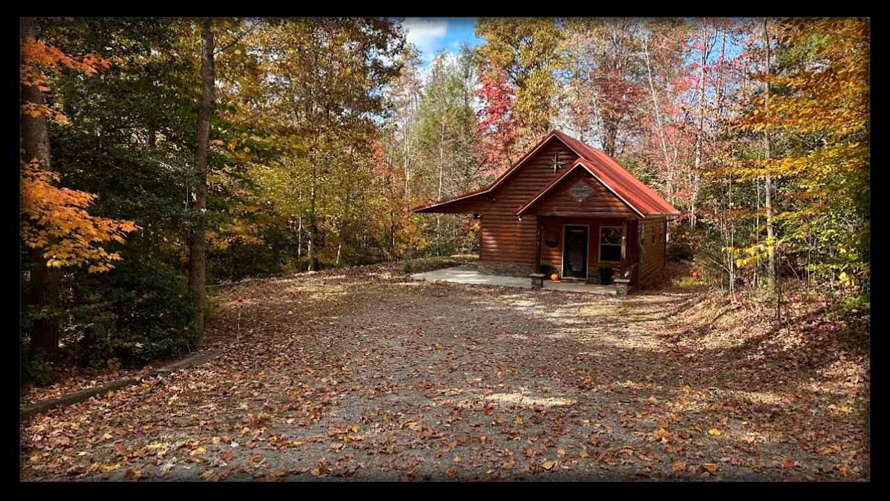 Twinn Peaks Cabin