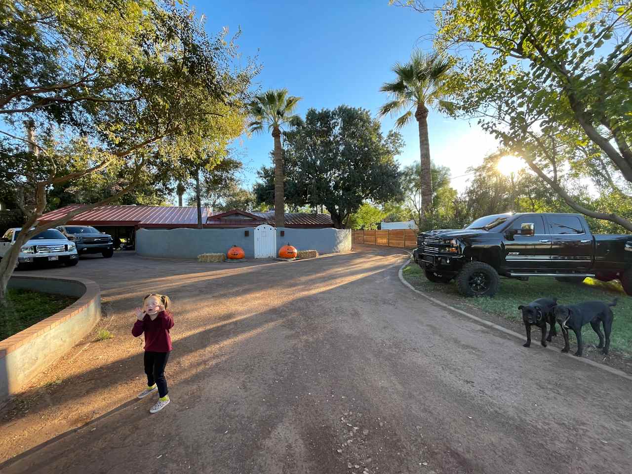 Entrance to the property 